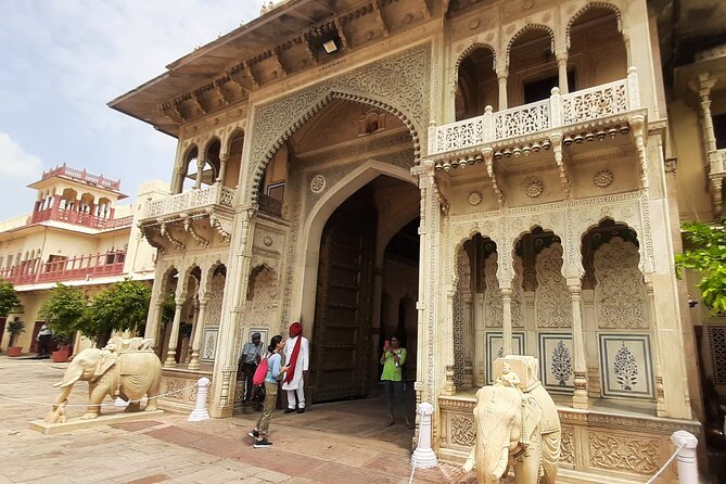 Private tour of Jaipur with Driver and Guide - What the $56.74 price really includes