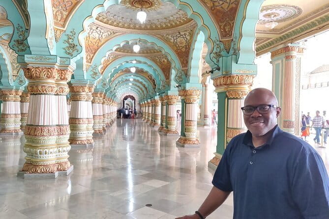 Private tour of Mysore by tourism ministry approved company - Lunch, transport, and the real value of the package