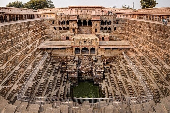 Private Transfer Agra To Jaipur Via Fatehpur Sikri & Chand Baori, Step Well - Leaving Agra in a private air-conditioned car