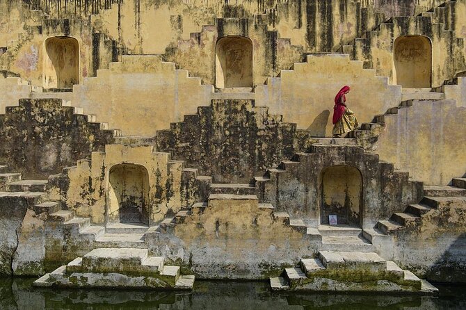 Private Transfer Agra To Jaipur Via Fatehpur Sikri & Chand Baori, Step Well - Fatehpur Sikri and the climb to Buland Darwaza