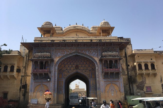 Private Transfer From Jaipur to New Delhi - Vehicle choices for one person or a large group