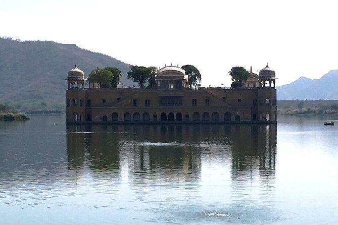 Private Transfer From Jaipur to New Delhi - What the drivers add to the journey