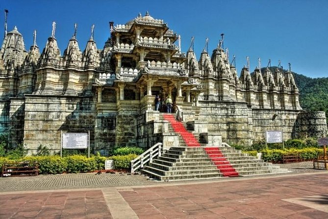 Private Transfer From Udaipur To Jodhpur Via Jain Temple & Kumbhalgarh Fort - Morning pickup in Udaipur