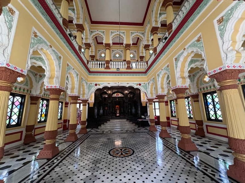Pune: Sacred Sites Half Day Tour with Snacks (AC Car Tour) - Dagdusheth Halwai Ganpati: Pune’s best-known temple stop