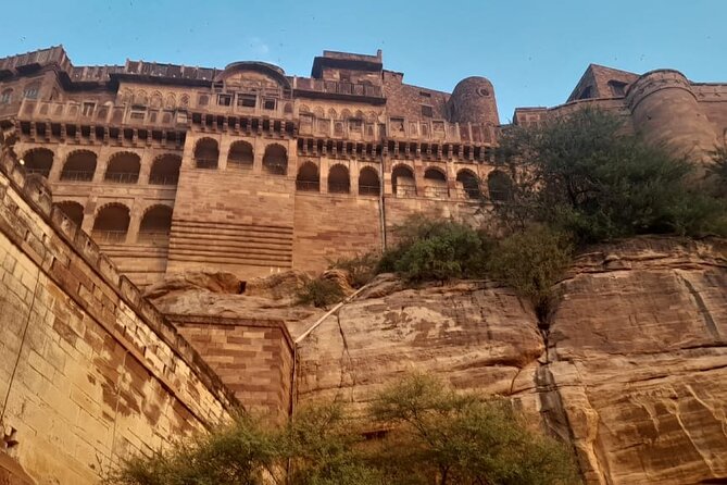 Rajasthan Private Tour- Jaipur Jodhpur Jaisalmer and more 6-Days - Jaipur’s first day: palaces, astronomy, and pink-stone architecture