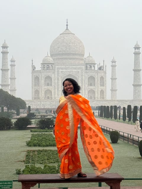 Rent a sari or kurta pajama for Taj Mahal visit & picture - Booking flexibility and final practical notes
