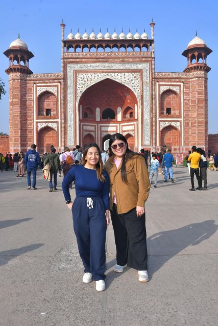 Same Day Agra/Taj Mahal Tour from Delhi – All Inclusive - The return to Delhi from 03:30 PM