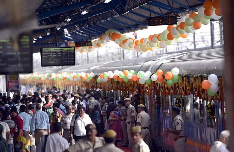 Same Day Taj Mahal Tour from Delhi by Gatimaan Express Train - Key points before you book