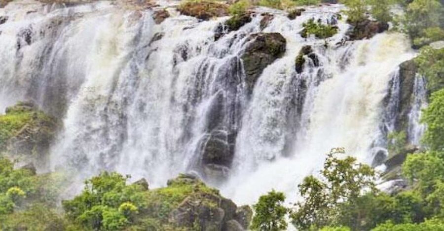 Shivanasamudra Waterfalls & Ancient Somnathpur Tour - Seeing Shivanasamudra’s twin waterfalls
