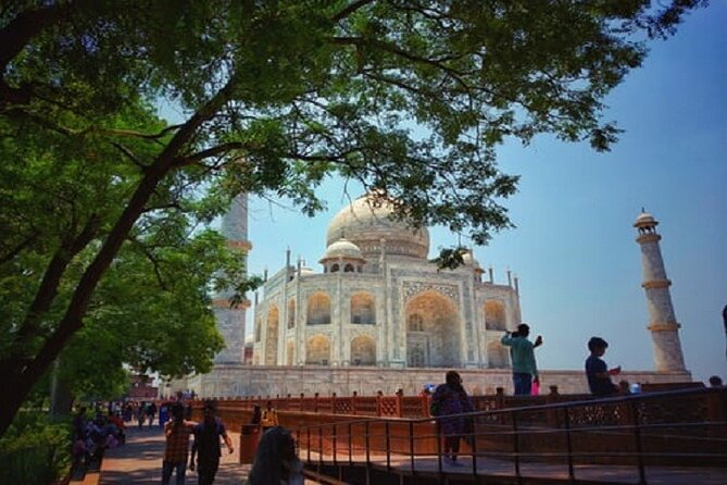 Skip The Line Private Taj Mahal & Agra Fort Day Tour By Car - Exploring Agra Fort for about 90 minutes
