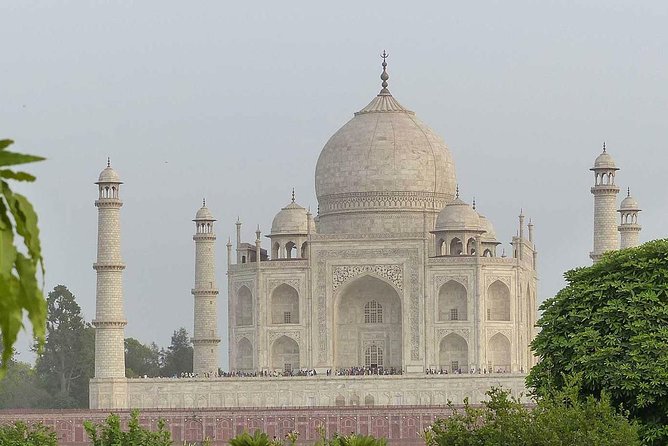 Skip The Line Taj Mahal, Agra Fort & Mehtab Garden Tour - Two hours inside the Taj Mahal