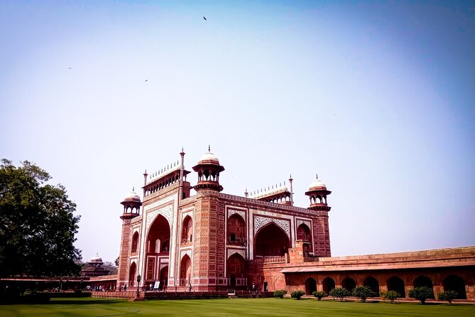 Skip the line "Taj Mahal" & "Agra Fort" Tickets with live Tour Guide. - Who will get the most from this Agra tour?