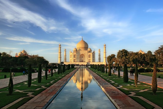 Skip The Line: Taj Mahal Tour From Jaipur With Drop At New Delhi - Entering the Taj Mahal