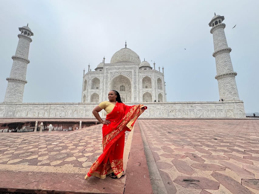skip the line taj mahal tour with private tour guide - Entering the Taj Mahal without the usual ticket queue