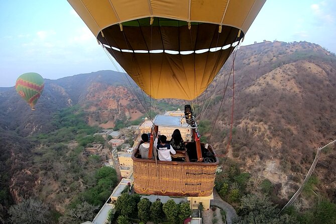 SkyWaltz Hot Air Balloon Safari - Landing is part of the adventure