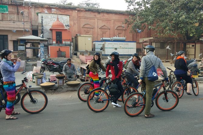 Small-Group Early Morning Pink City Bike Tour - Meeting at Moustache Jaipur near Sindhi Camp