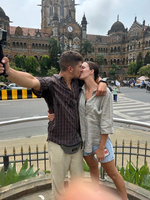 South Bombay Live Walking Tour - Small courtyards, temples, and less obvious stops