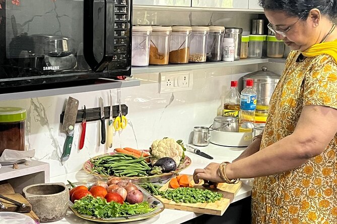 South Indian Vegetarian Cooking Class in Chennai with Meena - Meeting Meena in Alwarpet