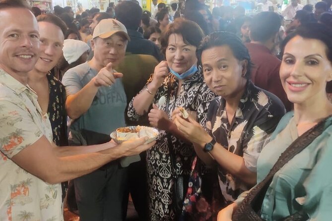 Sowcarpet Street Food Walking Tour in Chennai with guide - Stop three: Kakada Ramprasad’s sweets and chaats