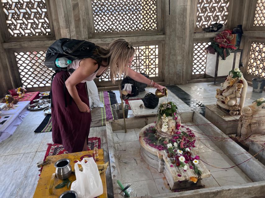 Spiritual Walking tour with Puja Ceremony -The Pushkar Route - Varaha Temple and the older Vishnu temple