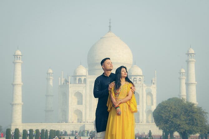 Sunrise Taj Mahal Tour From Delhi - Agra Fort and the Mughal court