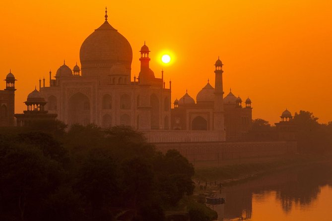 Sunrise Tour Of Taj Mahal From Delhi - All Inclusive - Seeing the Taj Mahal in the sunrise hour