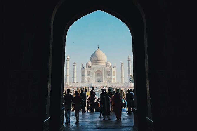 Taj Mahal, Agra Fort & Baby Taj same Day Tour from Delhi by Car - Agra Fort and the Mughal Story