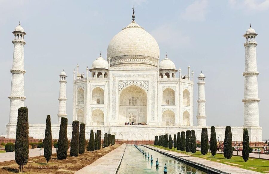 Taj Mahal & Agra Fort Private Tour with Lunch & Pickup - Agra Fort and the Mughal story