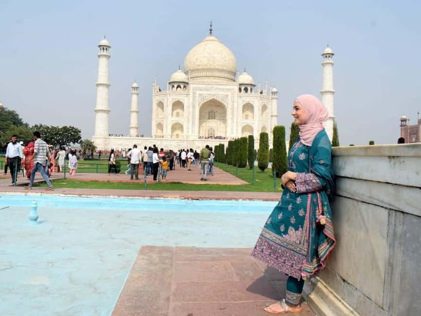 Taj Mahal & Agra Fort Private Tour with Lunch & Pickup - Buffet lunch and the real value of the package