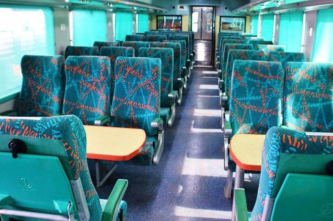 Taj Mahal & Agra Fort tour by Superfast Train Gatimaan Express - Arriving in Agra and meeting your private guide
