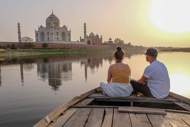 Taj Mahal & Agra Fort Tour with Fatehpur Sikri from Agra - The one-hour drive to Fatehpur Sikri