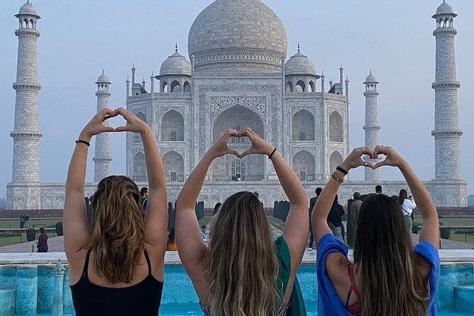 Taj Mahal & Agra Fort Tour with Fatehpur Sikri from Agra - Who should book this Agra itinerary?