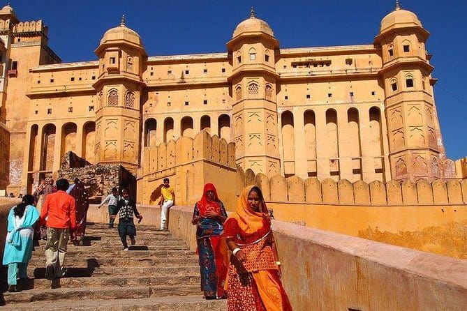 Taj Mahal and Agra Private Day Tour From Jaipur with 5 Star Meal - How the guides shape the day