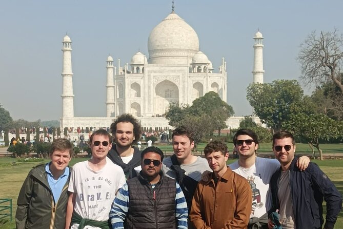 Taj Mahal and Agra Tour by Superfast Gatimaan Train From Delhi - Why The Gatimaan Train Makes Agra Possible In One Day