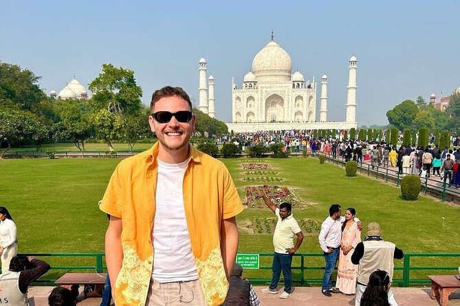 Taj Mahal Day Tour from Delhi by Car : BADGE OF EXCELLENCE TOUR - Choosing your pickup time between 4 AM and 10 AM