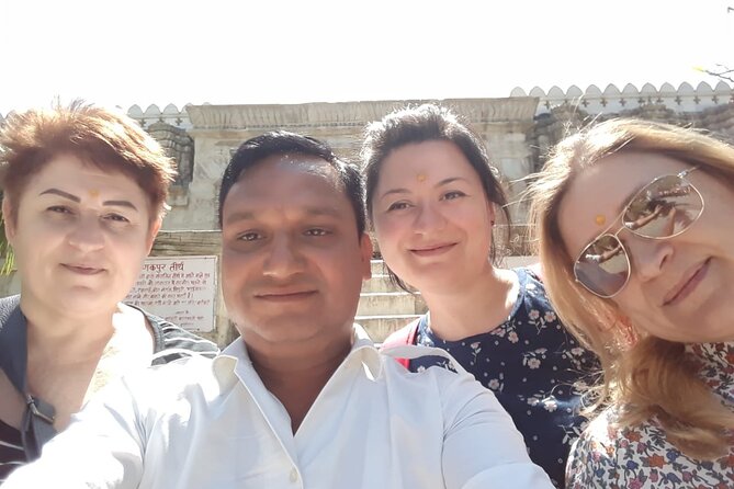 Taj Mahal entry tickets - Skip the line with Licensed Tour Guide - Choosing sunrise for cooler air and better light