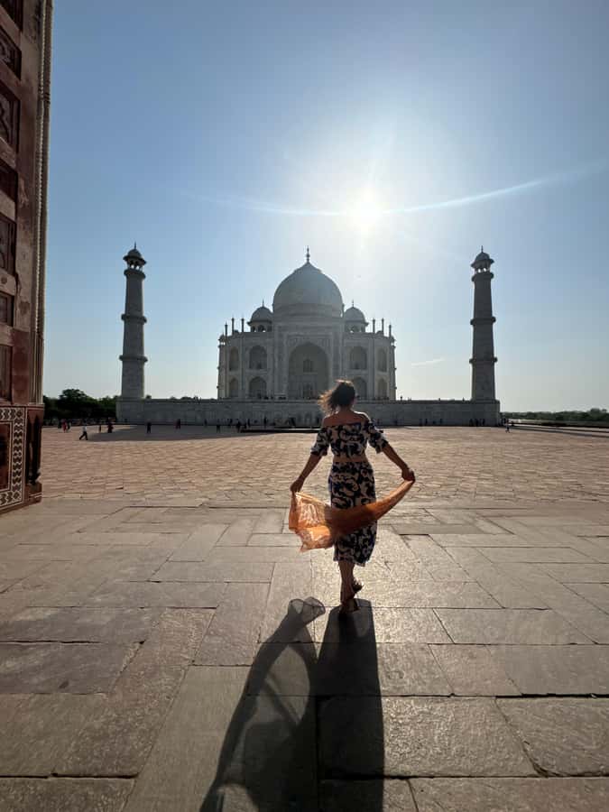 Taj Mahal: Foreigner Express Ticket (High Value) - The Guides: What Their Strengths Suggest