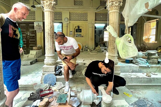 Taj Mahal Handicraft Walk: Explore True India with Artisans - Why this two-hour walk adds something to the Taj Mahal