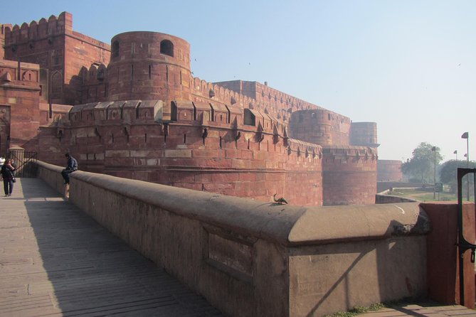 Taj Mahal sunrise and Agra Overnight Tour from Bangalore - The overnight pause at Grand Mercure Agra