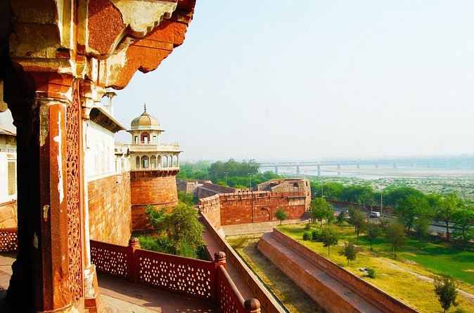 Taj Mahal sunrise and Agra Overnight Tour from Bangalore - Taj Mahal at 6:00 AM: the reason to choose this tour