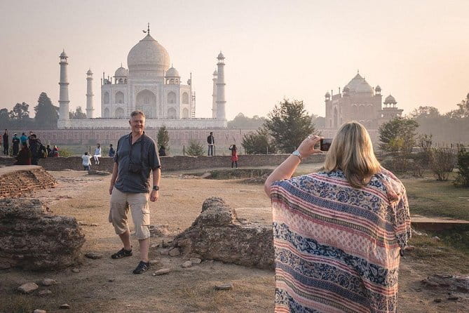 Taj Mahal Sunrise Tour & Full day Agra With Local Guide - What the private guide adds