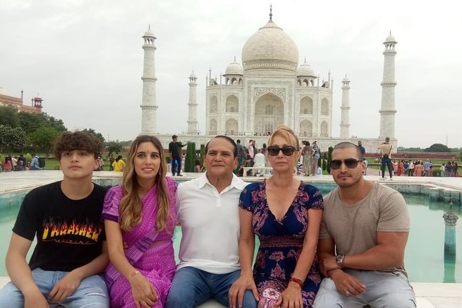 Taj Mahal Ticket - Skip the line - Entering the Taj Mahal and saving time