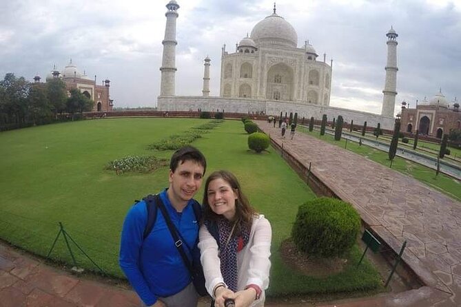 Taj Mahal Tour From Delhi By Car-Skip The Line Tickets With Lunch - What the private format changes