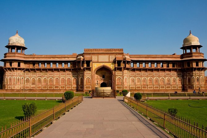 Taj Mahal Tour From Delhi to Agra Sightseeing by Private AC Car - Two Hours Inside Agra Fort