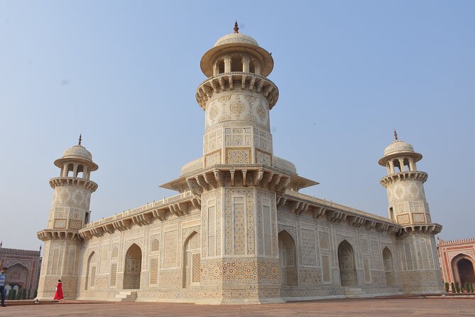 Taj Mahal Tour with High-Speed Train Experience - All Inclusive - The return trip is organized down to the coach