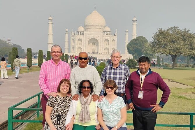 Taj Mahal visits with Licensed Guide with Entry Assistance - The Taj Mahal visit and its central story