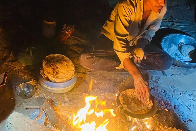 Thar Desert Camel Tour, Guide with over 25 years of experience! - Free luggage storage and shower access in Jaisalmer