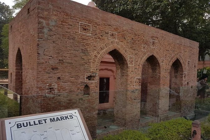 The Grand Amritsar Experience Combined With WAGAH FLAG CEREMONY - Partition Museum: personal stories, extra admission