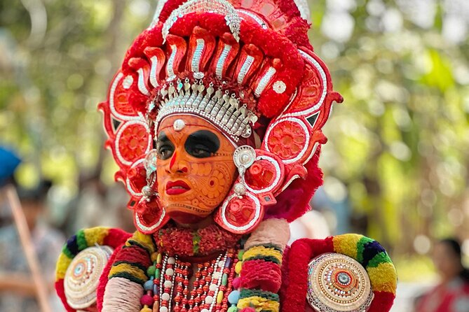 Theyyam Tour; Dancing Gods of Kannur - What the live Theyyam visit feels like