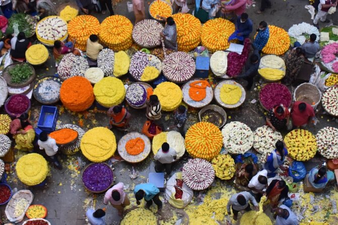 Tipu Palace + Koté Vishnu + Fort + KR Market + Jain Temple = Bengaluru Pété Walk - Kote Venkataramana Temple and the Vishnu tradition